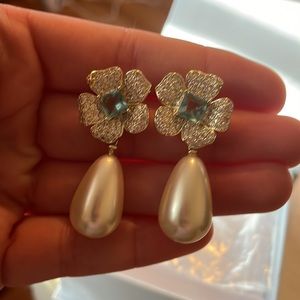 Nicola Bathie CHELSEA GARDEN PARIS BLUE FLOWER + PEARLY TEARDROP